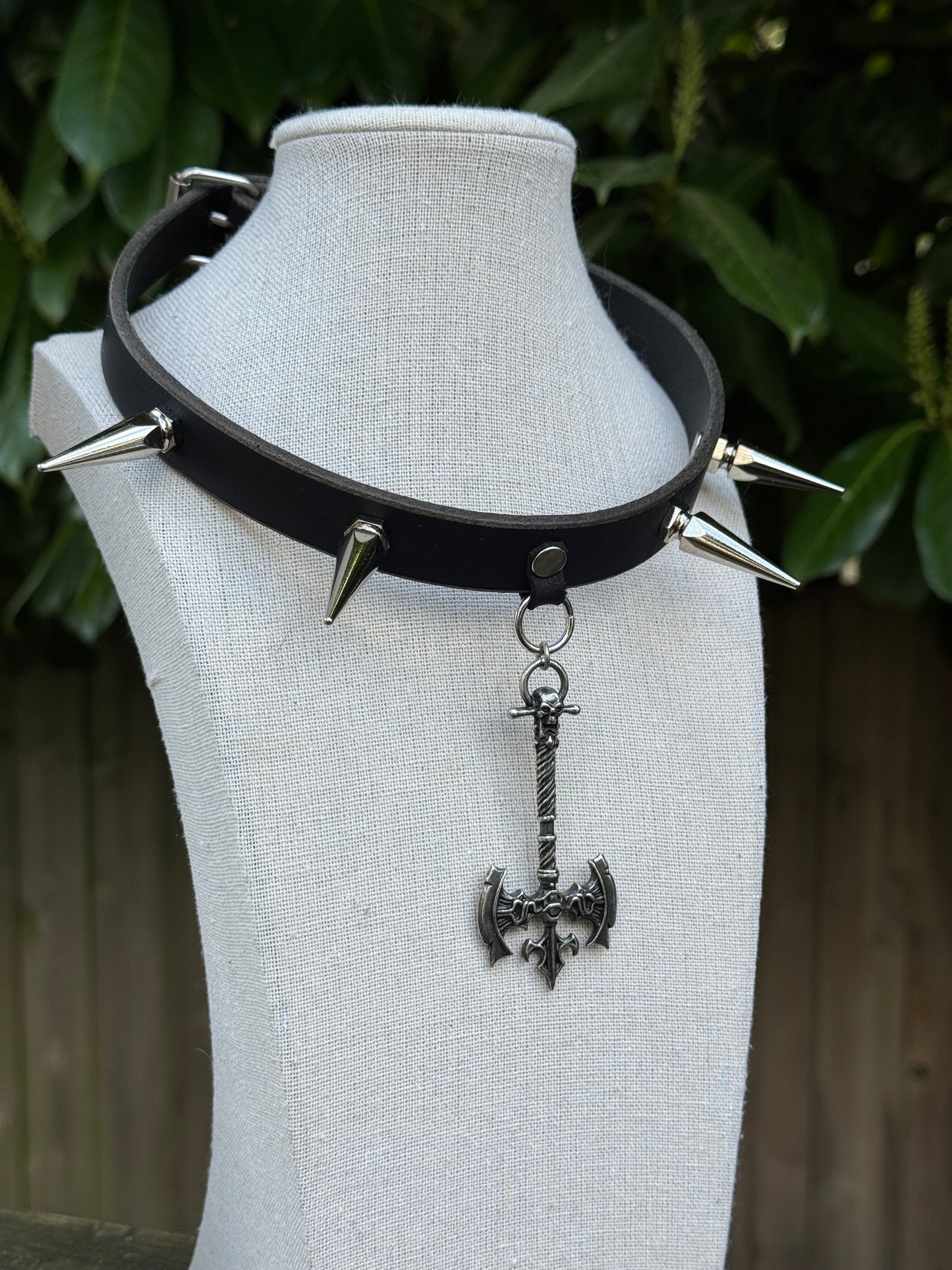 Spike Axe Collar