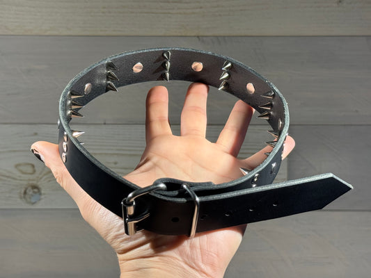 Internally Spiked Strap