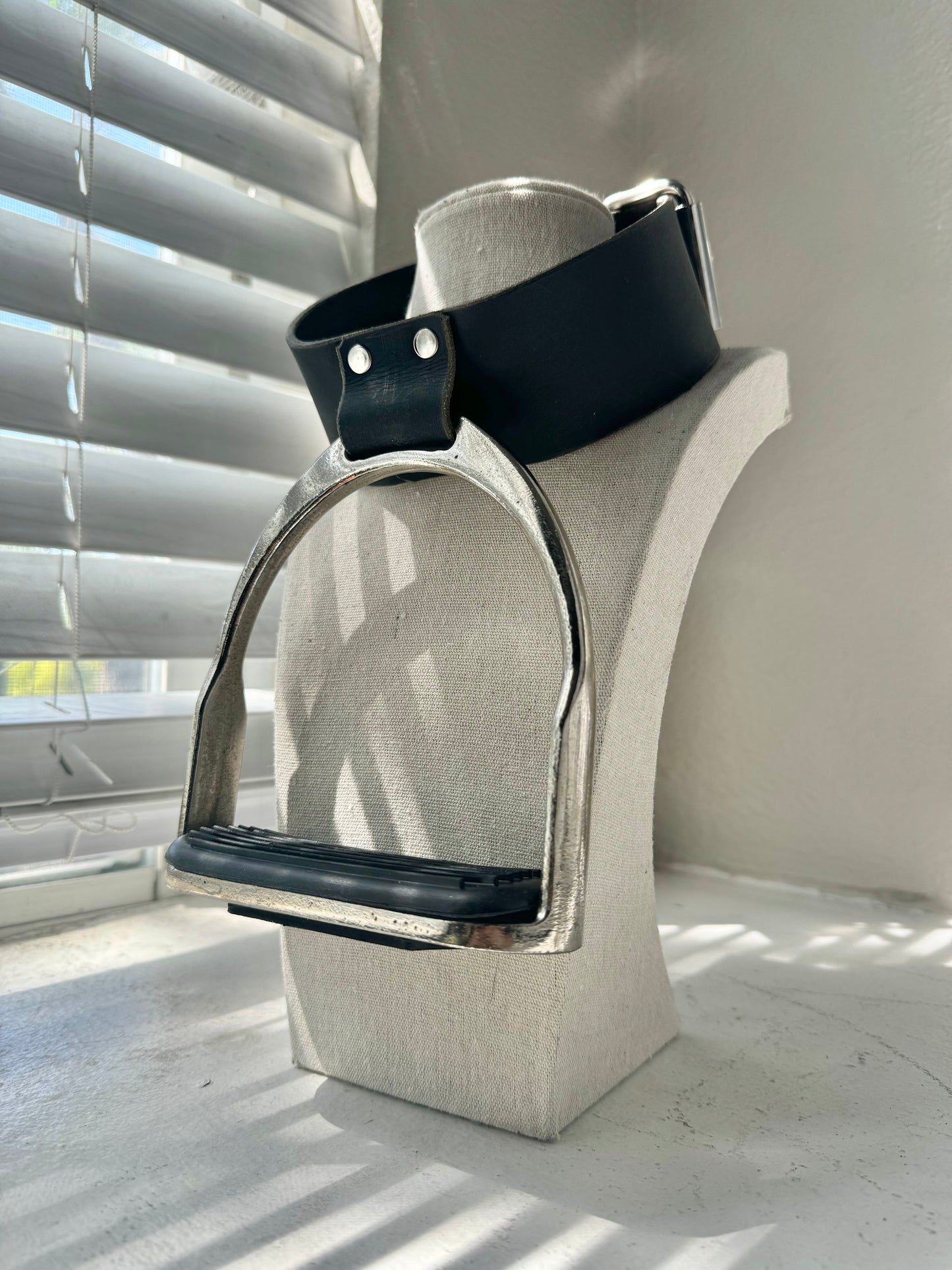 Leather Stirrup Collar